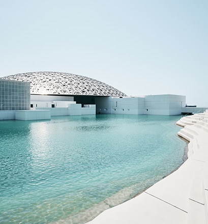 Besuchen Sie das Louvre-Museum von Abu Dhabi – Vereinigte Arabische Emirate