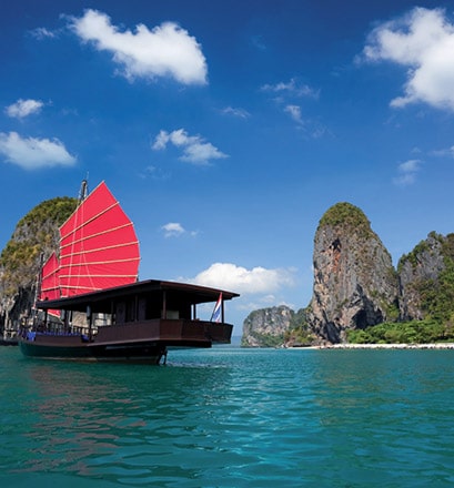 Kreuzen in der Halong-Bucht – Vietnam