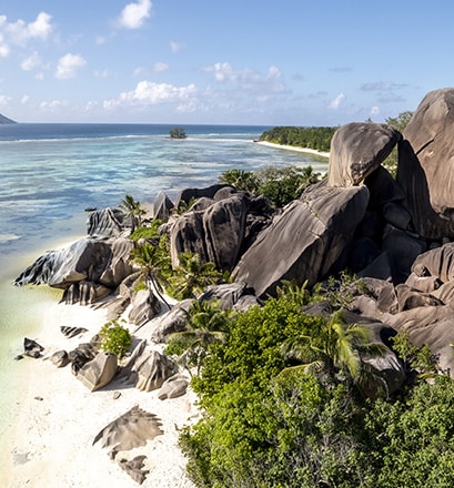 Get away from it all on land and in the water - Praslin 