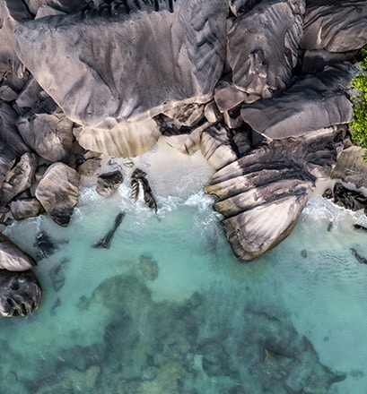 Entspannen Sie an einem der schönsten Strände der Welt – La Digue 